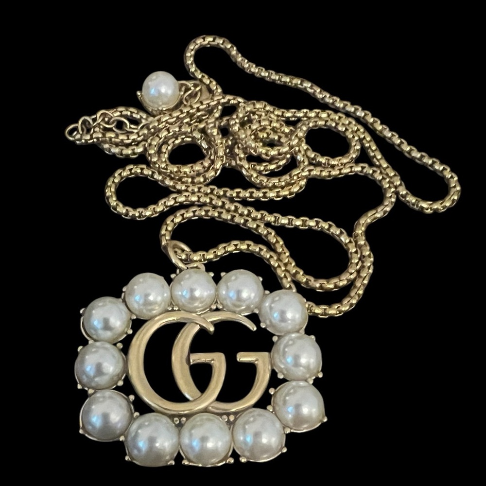 Gucci Faux Pearl Studded Necklace